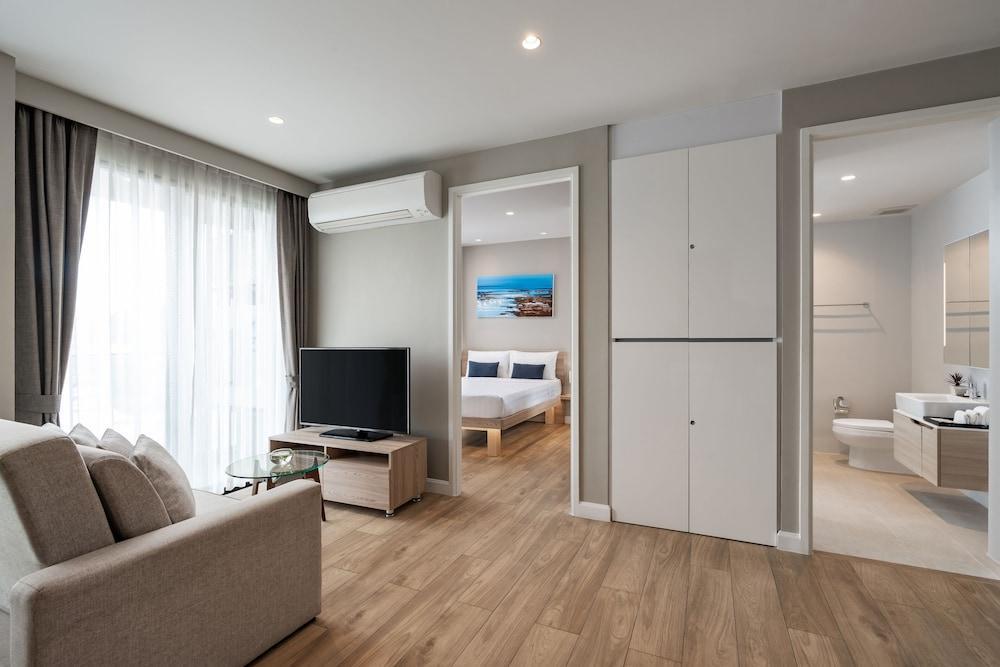 Diamond Resort Phuket Official Account Room Type - Junior Suite Double