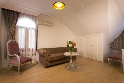 Villa Blanche Hotel SPA & Garden Pool Room Type - Family Suite