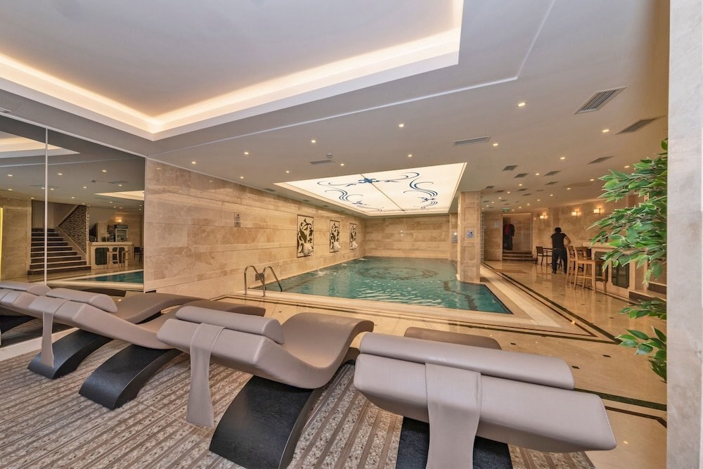 Piya Sport Hotel - Tap to explore photos
