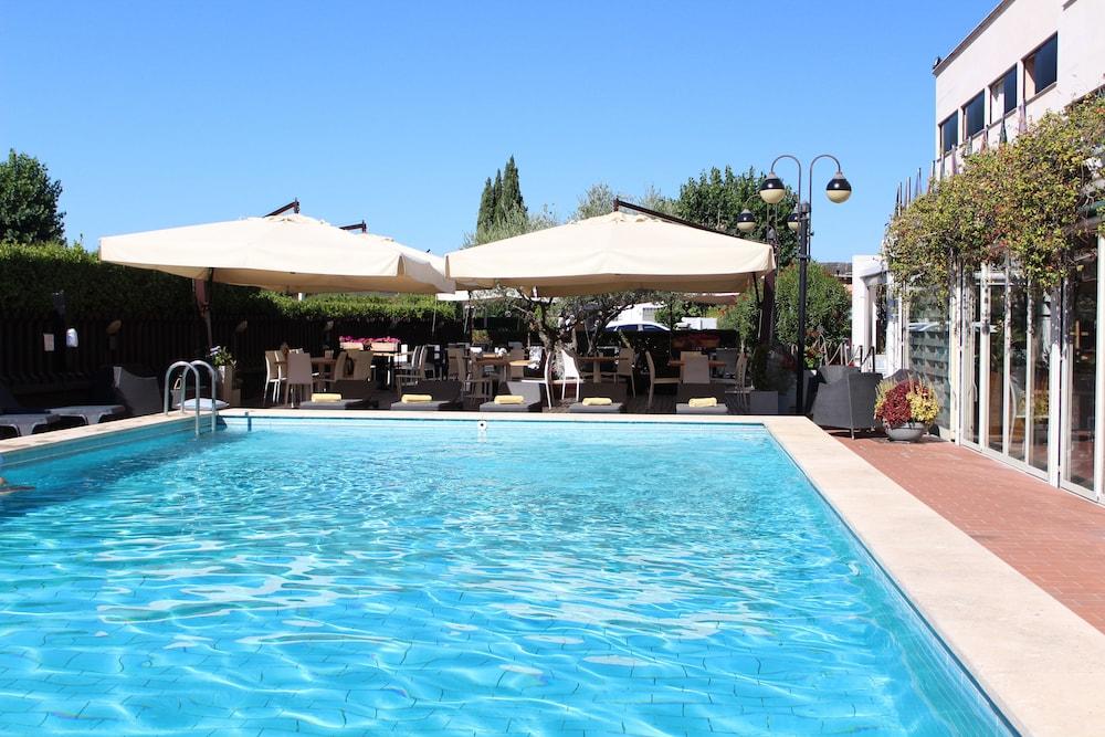 Hotel Cristallo Relais Sure Hotel Collection by Best Western - Tap to explore photos