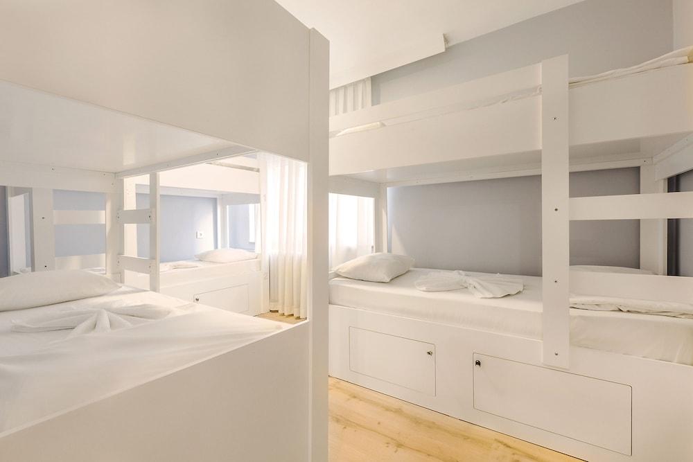 Cheers Vintage - Hostel Room Type - Deluxe Shared Dormitory, Women only, Ensuite