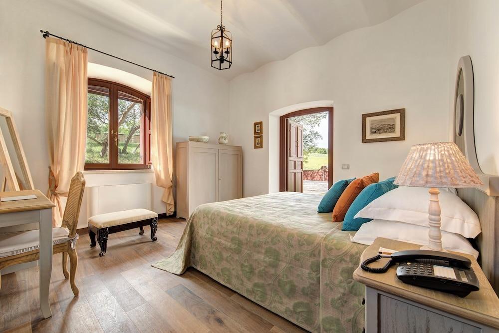 Borgo Pallavicini Mori Room Type - Classic Double Room, 1 Queen Bed