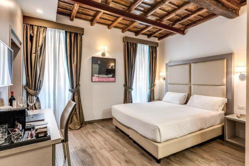 Reginella Suites - Tap to explore photos