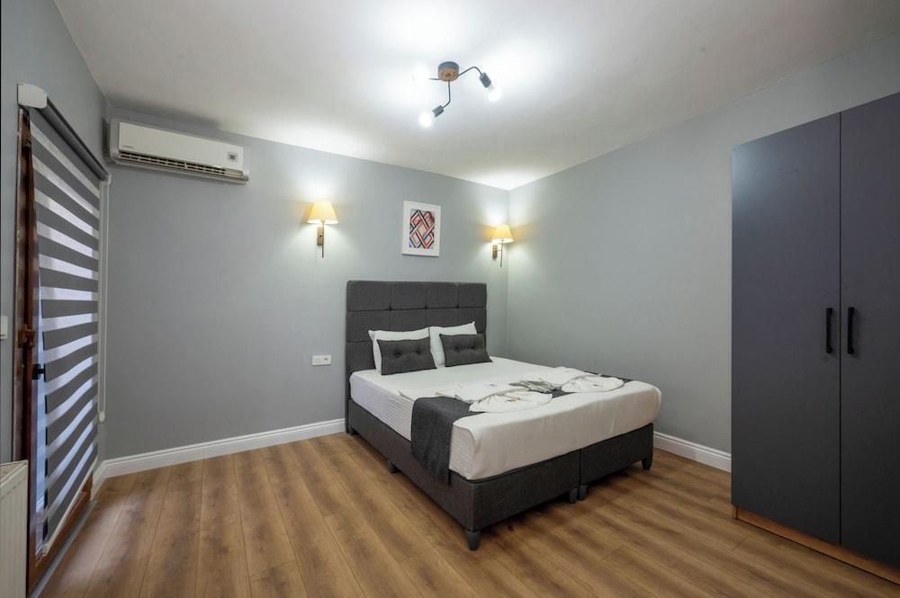 Butterfly Suites Room Type - T) Two Bedroom Apartment with Balcony