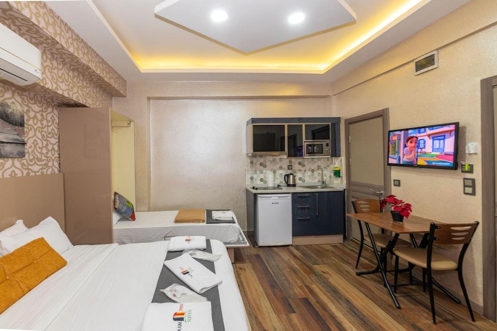 Butterfly Suites Room Type - D) Deluxe Studio Entrance Floor
