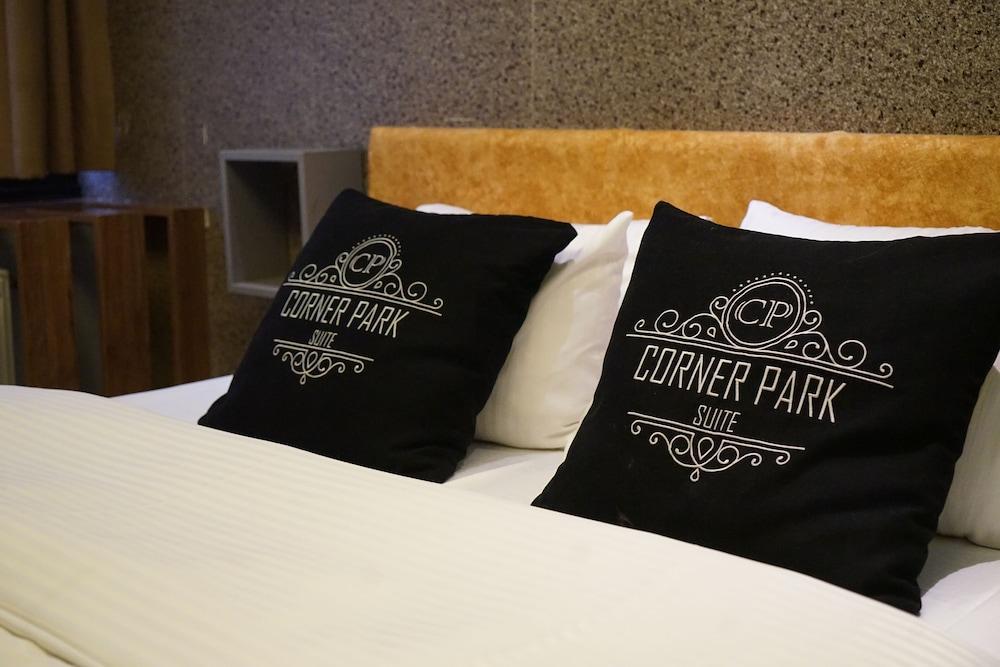 Corner Park Suites Room Type - Standard Room