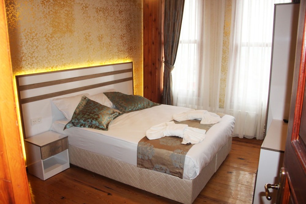 Theodian Hotel Room Type - Standard Quadruple Room Theodian Hotel Room Type - Standard Quadruple Room