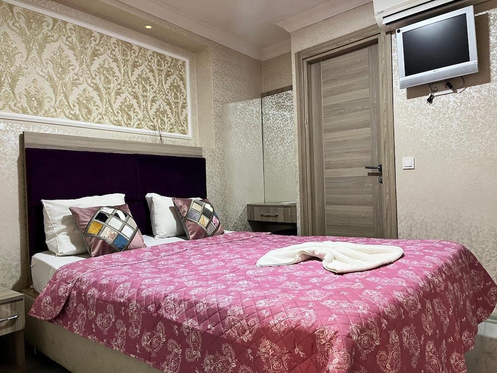 Theodian Hotel Room Type - Economy Double Room