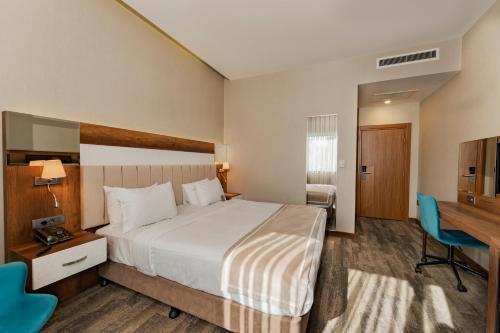 Vespia Hotel Room Type - Standard Double or Twin Room