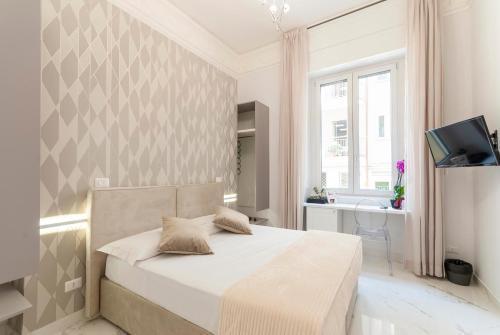 Bea Suites Luxury Rooms - Tap to explore photos