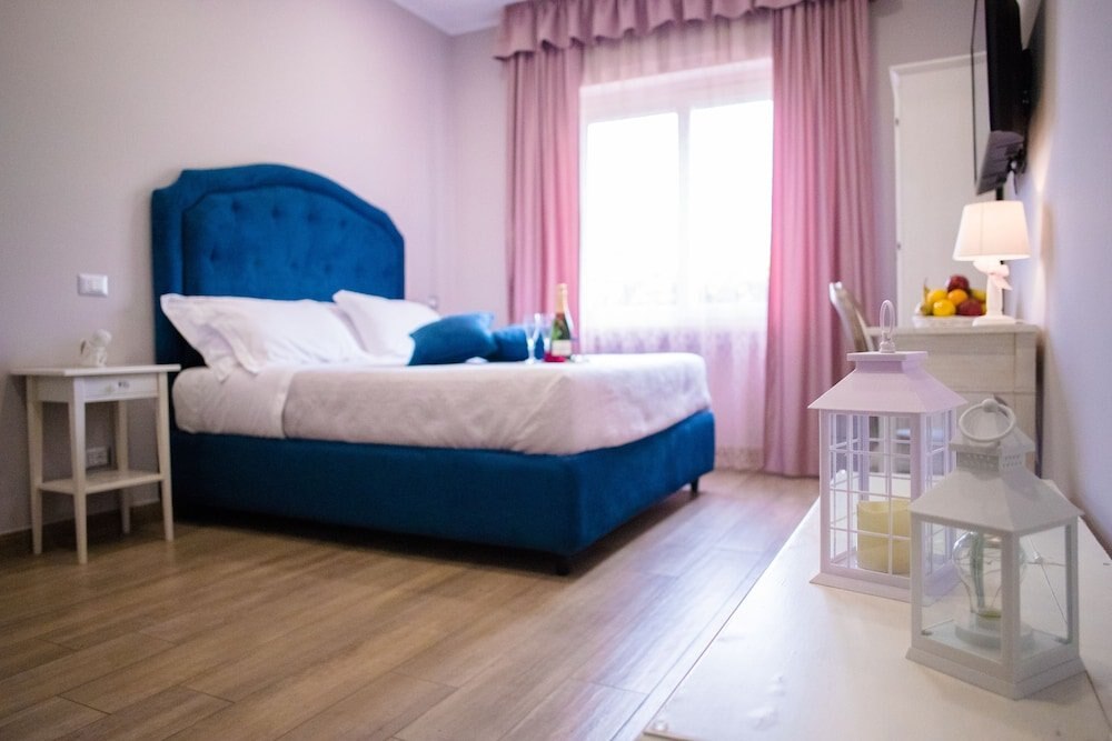 Relais Villa Italia Room Type - Luxury Quadruple Room (Tropea)