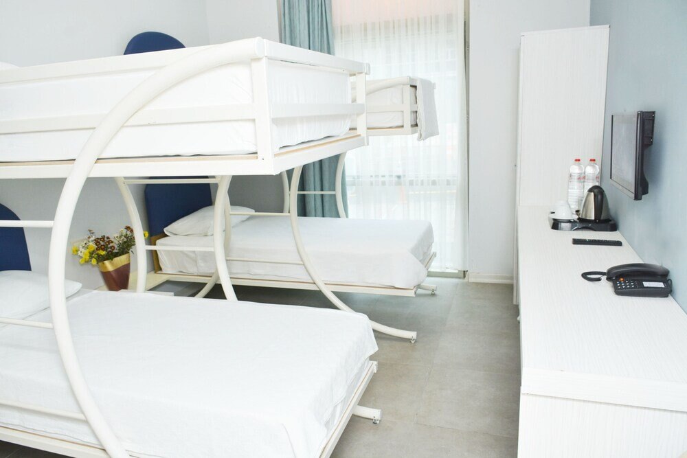 Nar Palace Room Type - Standard Quadruple Room, 1 Bedroom