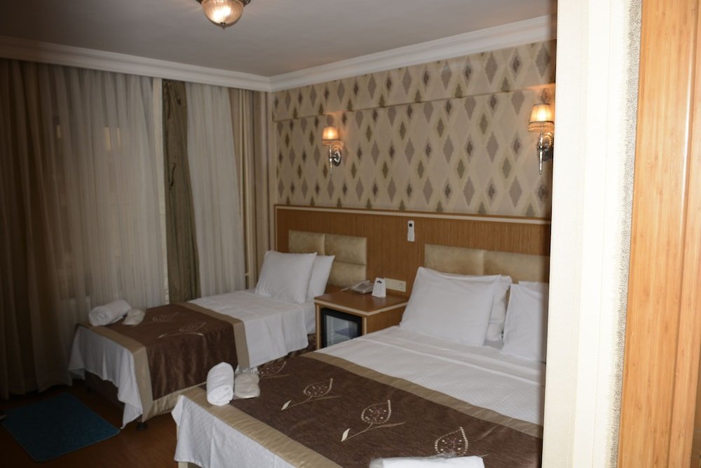 Hermanos Hotel Room Type - Standard Double Room Hermanos Hotel Room Type - Standard Double Room