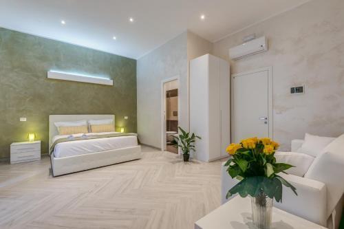 Penta Luxury House - Tap to explore photos