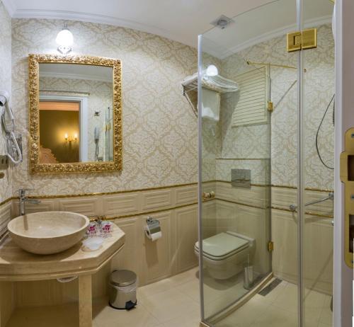 Galatower Hotel Room Type - Budget Double Room
