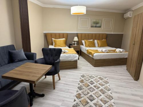 New Beylerbeyi Hotel Room Type - Quadruple Room with Bathroom
