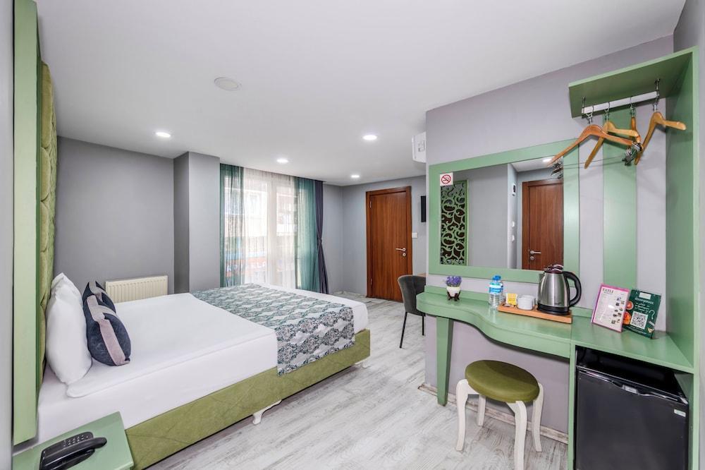 Green Garden Hotel Room Type - Deluxe Double Room