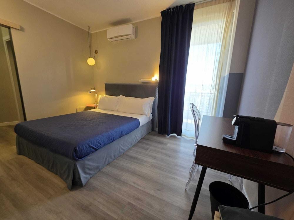 Be Your Home - Guest House Seataly - Tap to explore photos