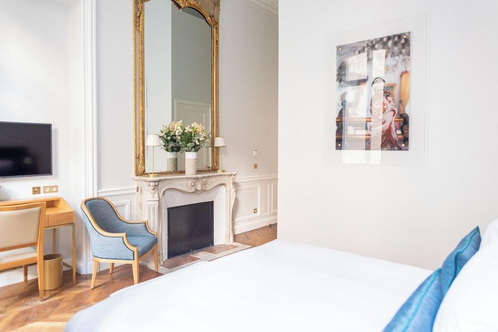 Hotel Alfred Sommier Room Type - Deluxe Room