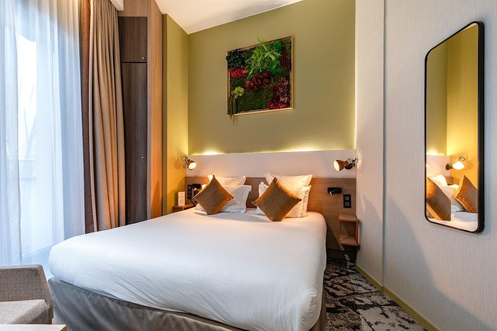 Hotel B55 Room Type - Family Quadruple Room, 2 Queen Beds, Courtyard View, Ground Floor