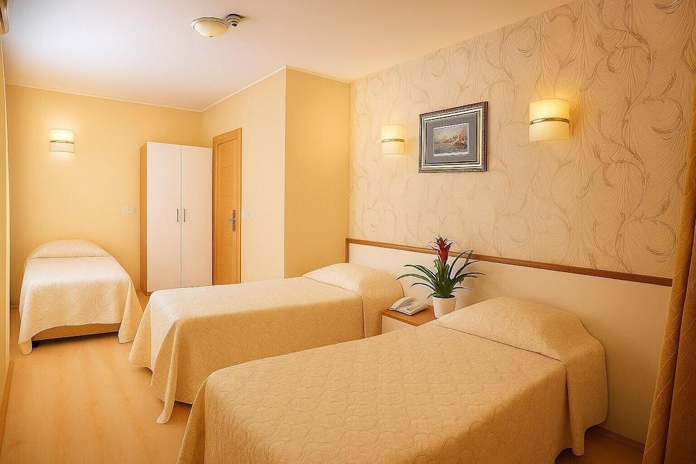 Hotel Avcilar City Room Type - Triple Room