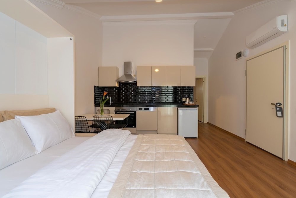Joy Suites Room Type - Superior Twin Room