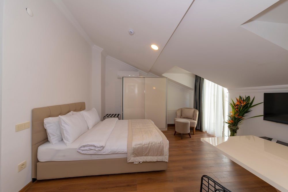 Joy Suites Room Type - Terrace Room