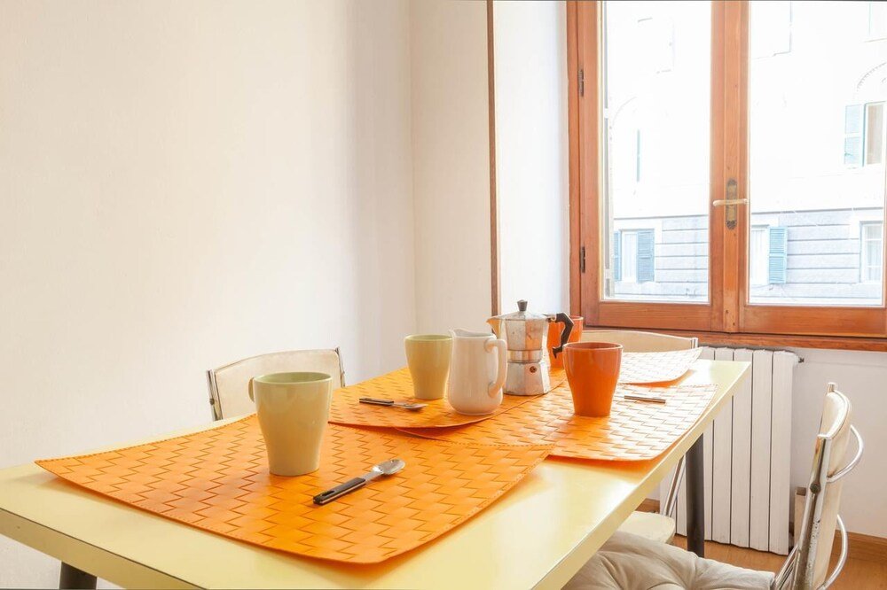 Zia Apartment - Near Vatican Museums - Tap to explore photos