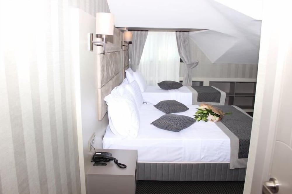 Anka Premium Hotel Room Type - Comfort Twin Room