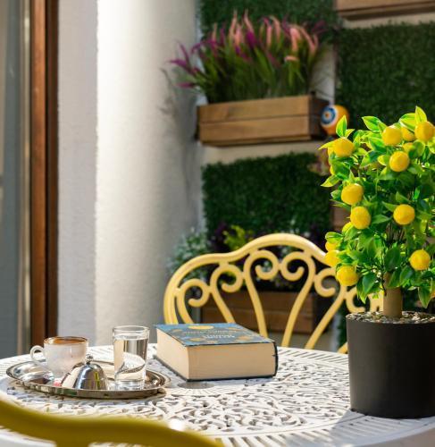 Royan Suites Room Type - Deluxe Twin Room with Garden- Ground Floor Royan Suites Room Type - Deluxe Twin Room with Garden- Ground Floor