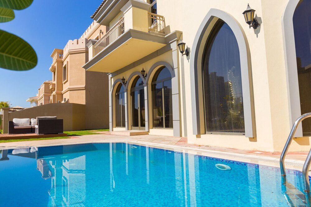Download Dubai Palm Jumeirah Villa Price PNG