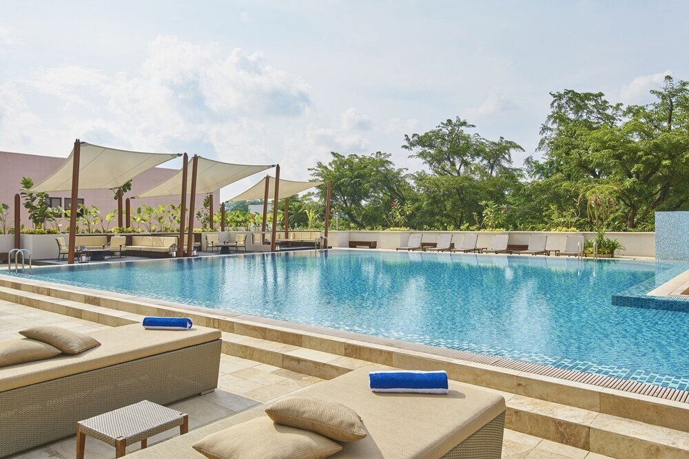 Orchard Rendezvous Hotel By Far East Hospitality Singapore Price Address Reviews