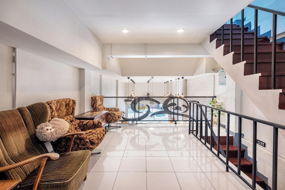Sloth Hostel Don Mueang - Tap to explore photos