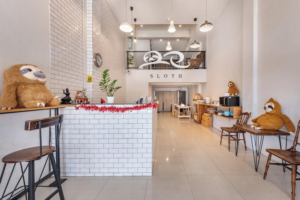 سلوث هوستل دون موينج