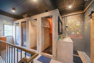 Sloth Hostel Don Mueang - Tap to explore photos