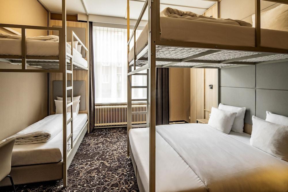 The Alfred Hotel Room Type - Family Room