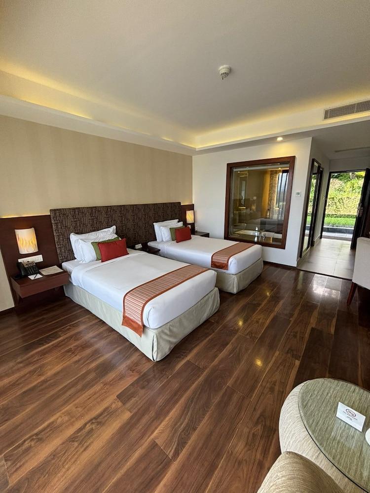 Mountain Glory Forest Resort and Spa, Pokhara Room Type - Mountain View Twin Room with Bathtub Mountain Glory Forest Resort and Spa, Pokhara Room Type - Mountain View Twin Room with Bathtub