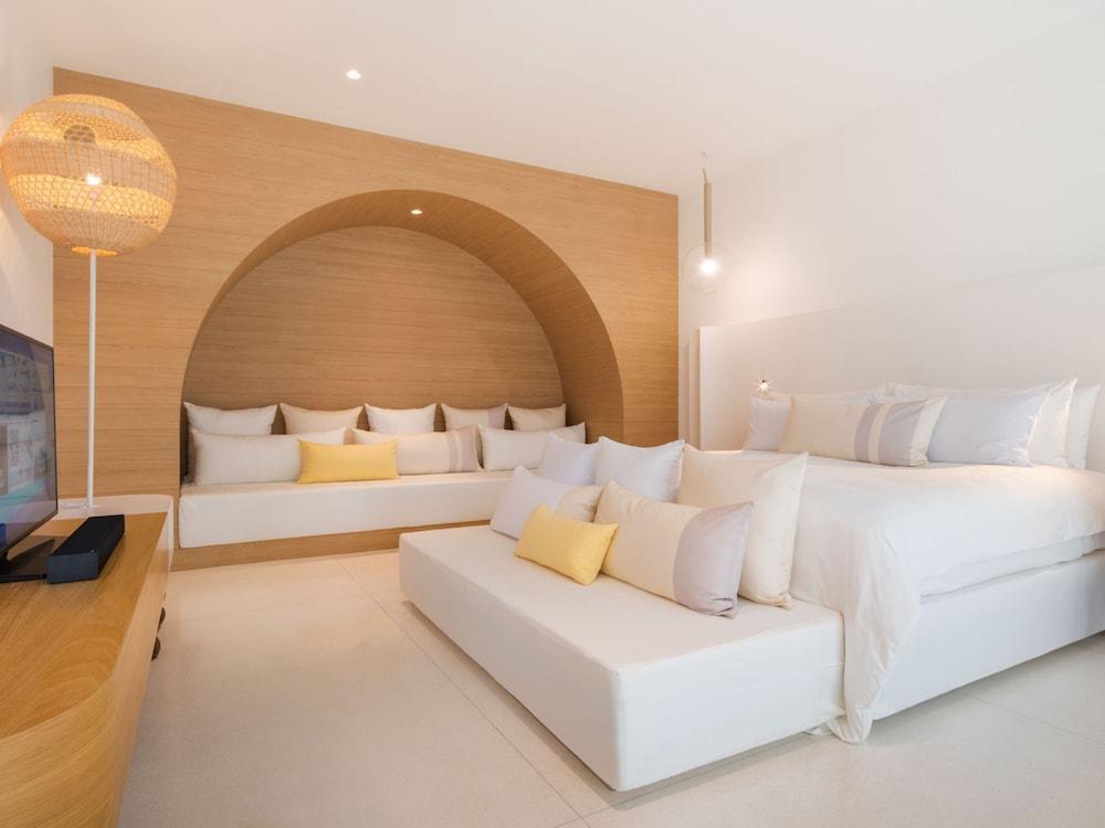 SALA Samui Chaweng Beach Resort Room Type - Garden Two Bedroom Family and Friends Grand Villa