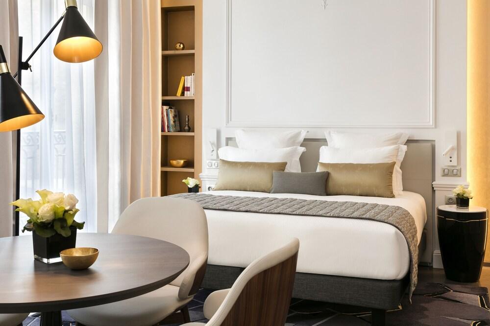 La Clef Champs-Élysées Paris by The Crest Collection Room Type - Room EXECUTIVE