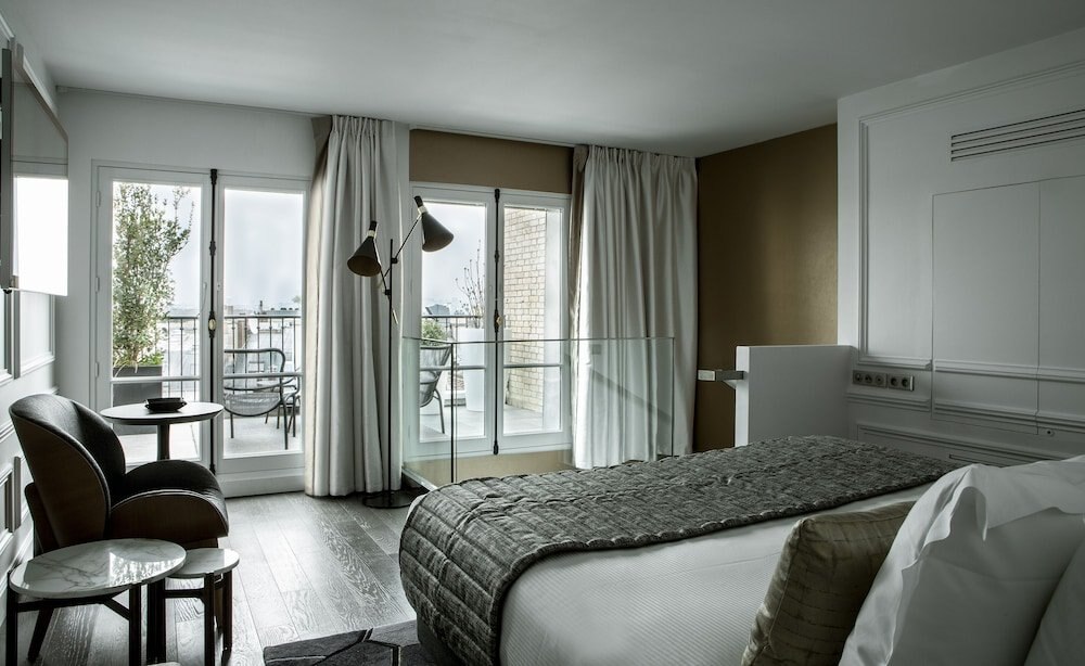 La Clef Champs-Élysées Paris by The Crest Collection Room Type - Duplex, Terrace (Montmartre) La Clef Champs-Élysées Paris by The Crest Collection Room Type - Duplex, Terrace (Montmartre)