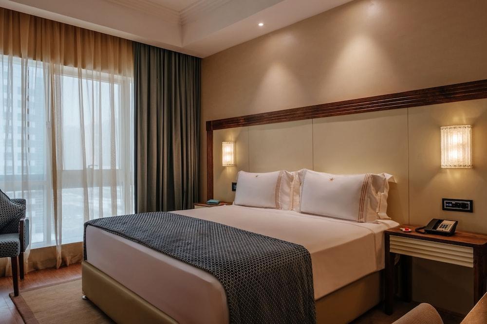 Stella Di Mare Dubai Marina Hotel Room Type - Deluxe Room, Marina View - Early Check-in, Late Check-out / 35% F&B Discount valid until 31 Aug 2026 Stella Di Mare Dubai Marina Hotel Room Type - Deluxe Room, Marina View - Early Check-in, Late Check-out / 35% F&B Discount valid until 31 Aug 2026