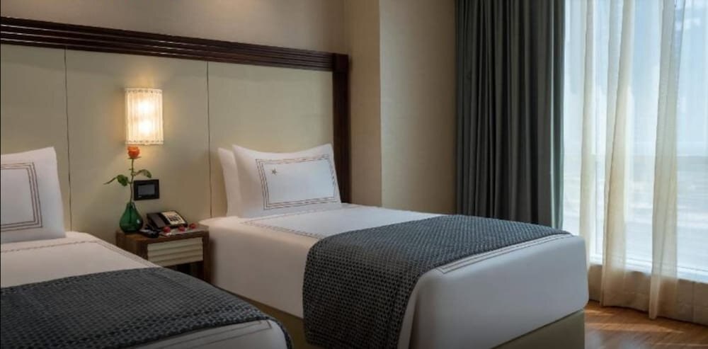 Stella Di Mare Dubai Marina Hotel Room Type - Deluxe Twin Room with Early Check-in / Late Check-out / 35% F&B Discount valid until 31 Aug 2026 Stella Di Mare Dubai Marina Hotel Room Type - Deluxe Twin Room with Early Check-in / Late Check-out / 35% F&B Discount valid until 31 Aug 2026