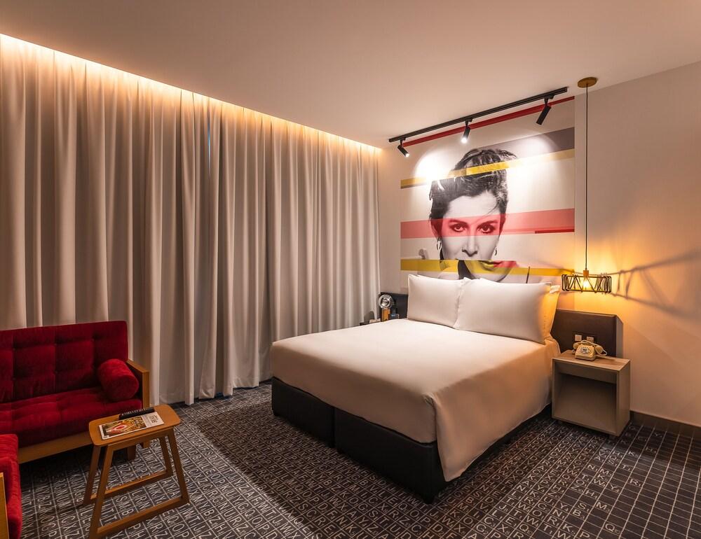 Studio One Hotel - Tap to explore photos