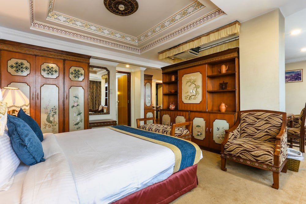 Hotel Le Himalaya - Tap to explore photos