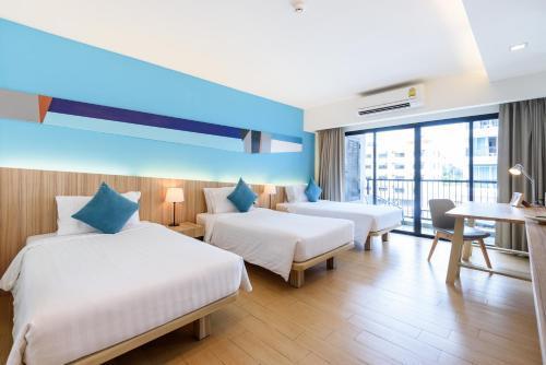 J Inspired Hotel Pattaya - Tap to explore photos