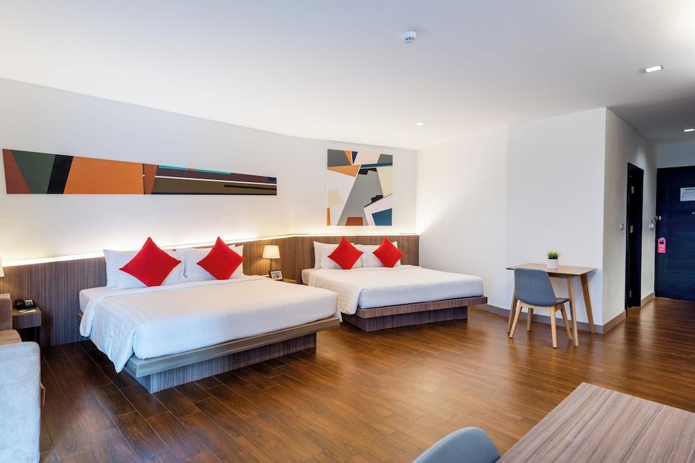 J Inspired Hotel Pattaya Room Type - Deluxe Quadruple Room