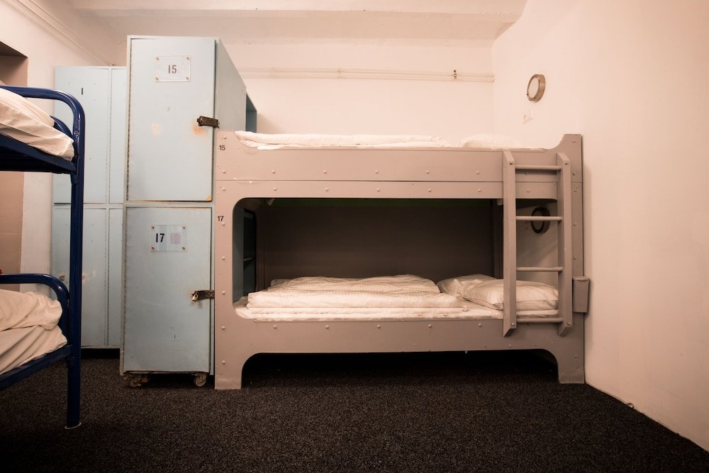 Flying Pig Downtown Room Type - Double Bed in a 18-Bed Dorm (1 bed, 2 guests)