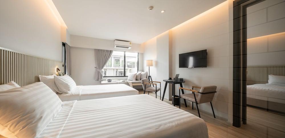 Mii Hotel Srinakarin Room Type - Escape Connecting (Building B)