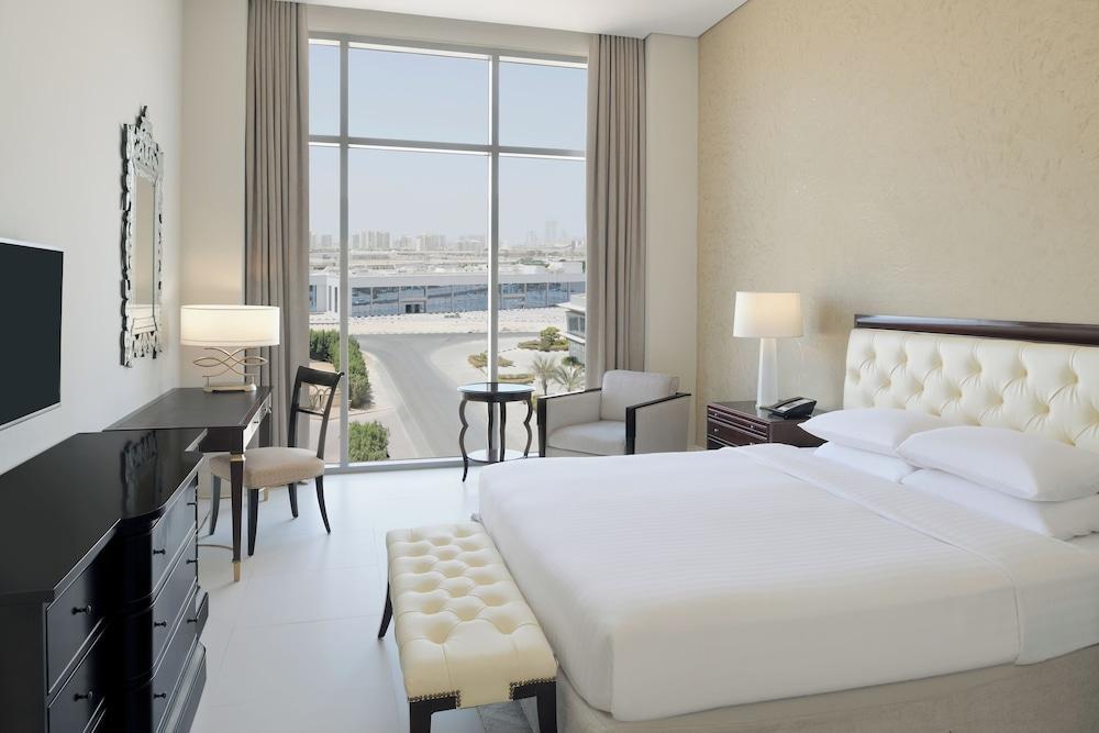 Delta Hotels by Marriott, Dubai Investment Park Room Type - Executive Room, 1 King Bed