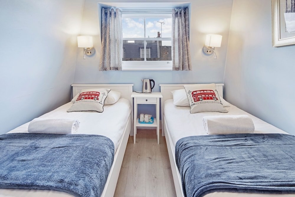 Astor Kensington Hostel Room Type - Twin Room